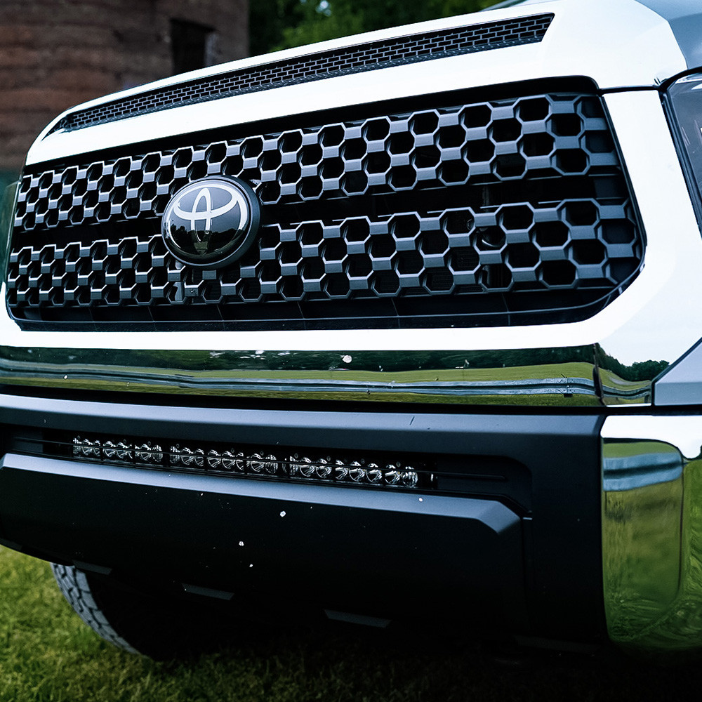 Комплект нижнего освещения радиаторной решетки Toyota S8 диаметром 30 дюймов – Toyota Tundra 2014-21