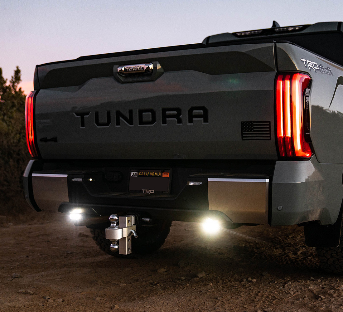 Комплект с двумя фарами заднего хода Toyota S2 Sport – Toyota 2022-On Tundra