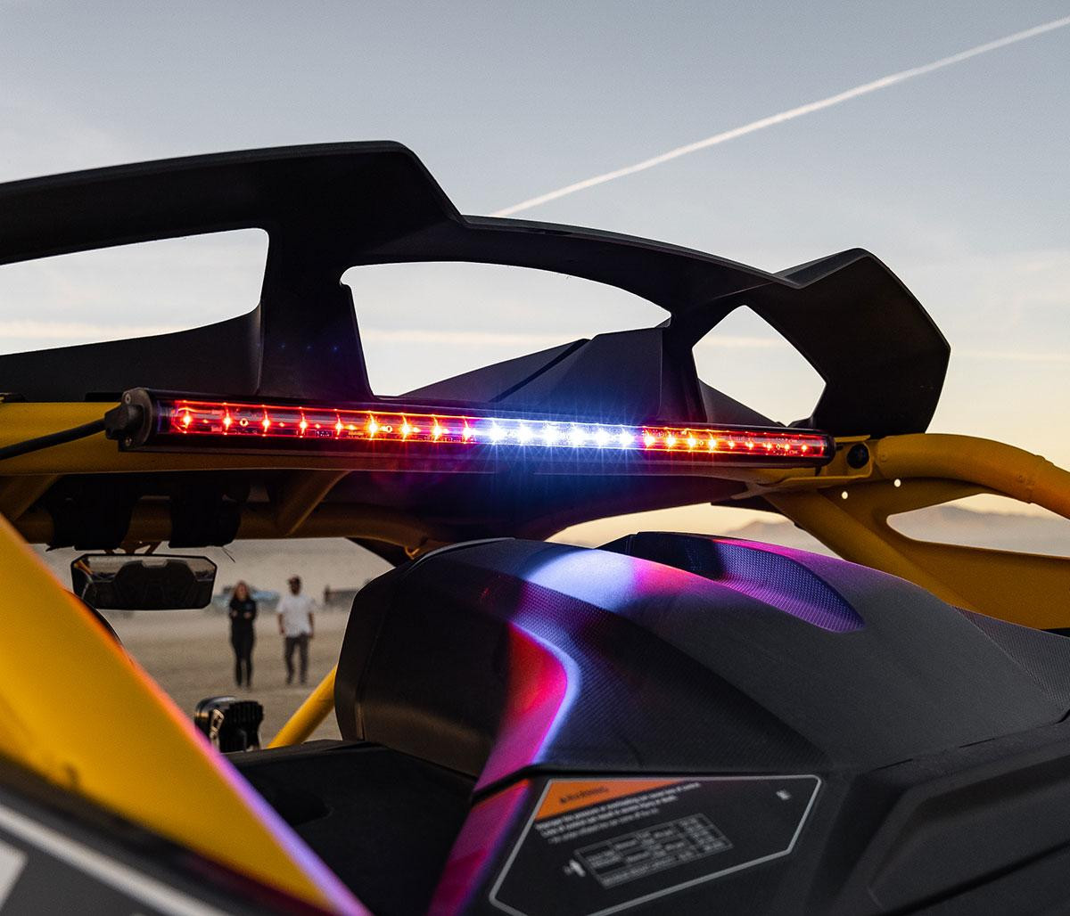 Комплекты Can-Am Maverick R RTL – Can-Am Maverick R 2024